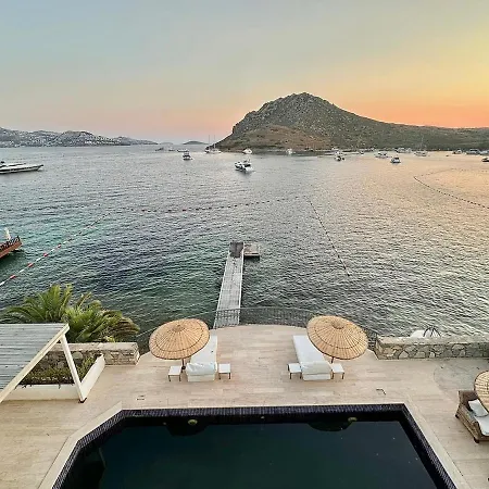 Unique House In Yalikavak With Private Holiday home Bodrum