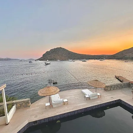 Unique House In Yalikavak With Private Bodrum